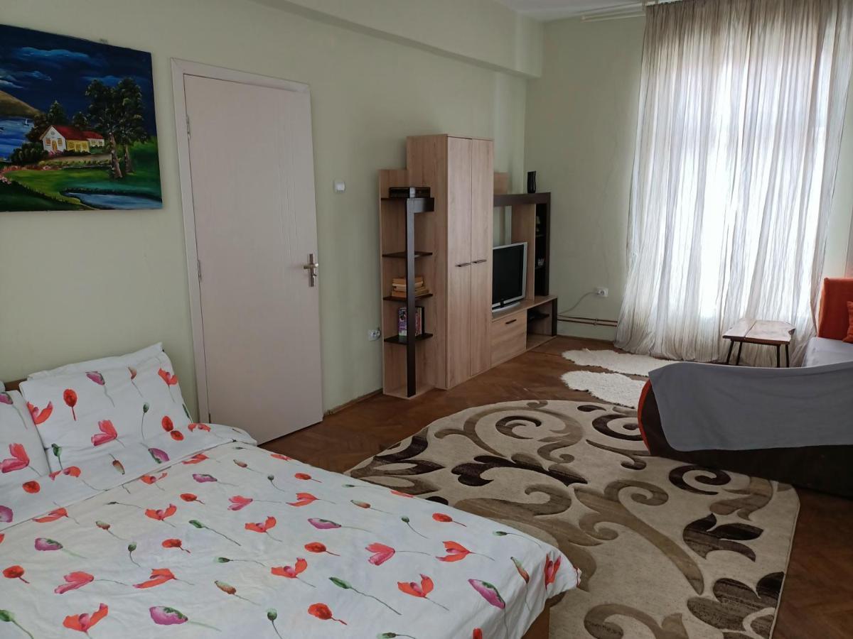 Lovely Apartament In Bucharest, Baba Novac Area Extérieur photo